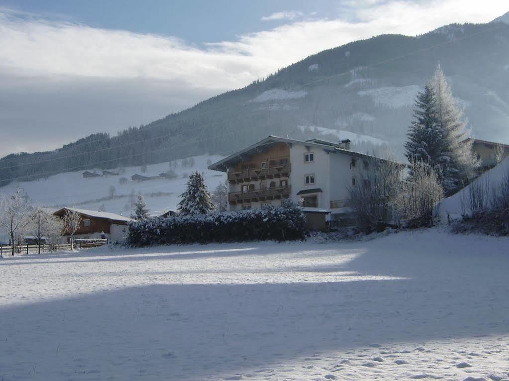 Casa Montana Hotel Niedernsill Bagian luar foto